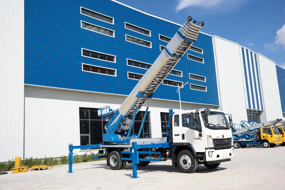 市中小型云梯车上料车租赁多少钱