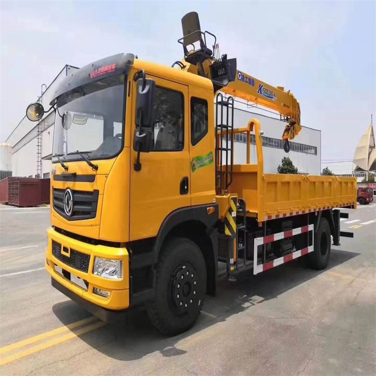 市中附近找一辆随车吊出租